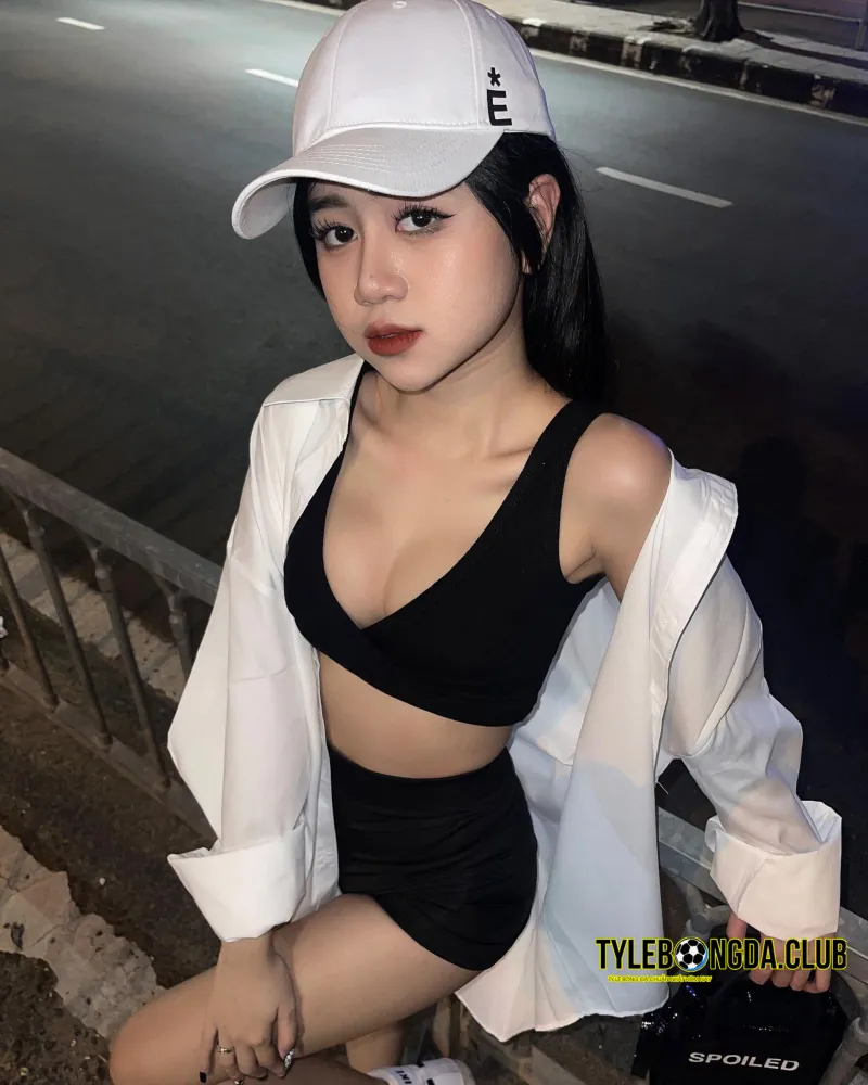 Ảnh lê kim loan mặc bikini sexy gợi tình 