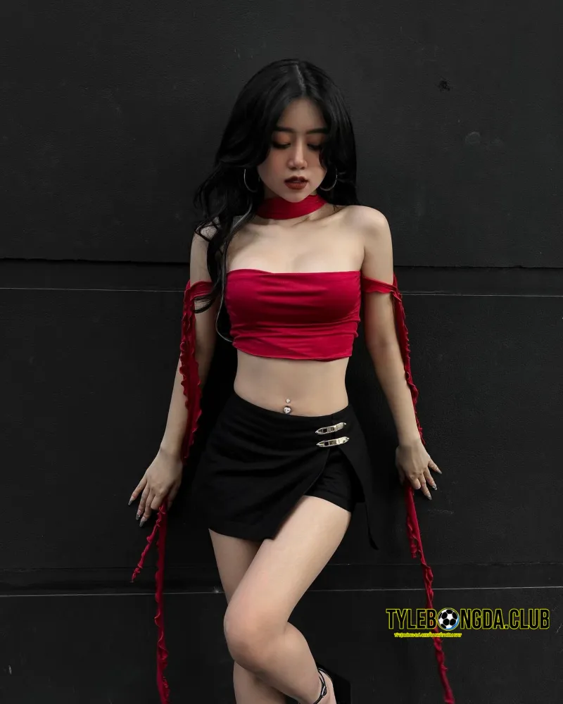 Hình ảnh kim loan le kimie vú to gợi cảm sexy